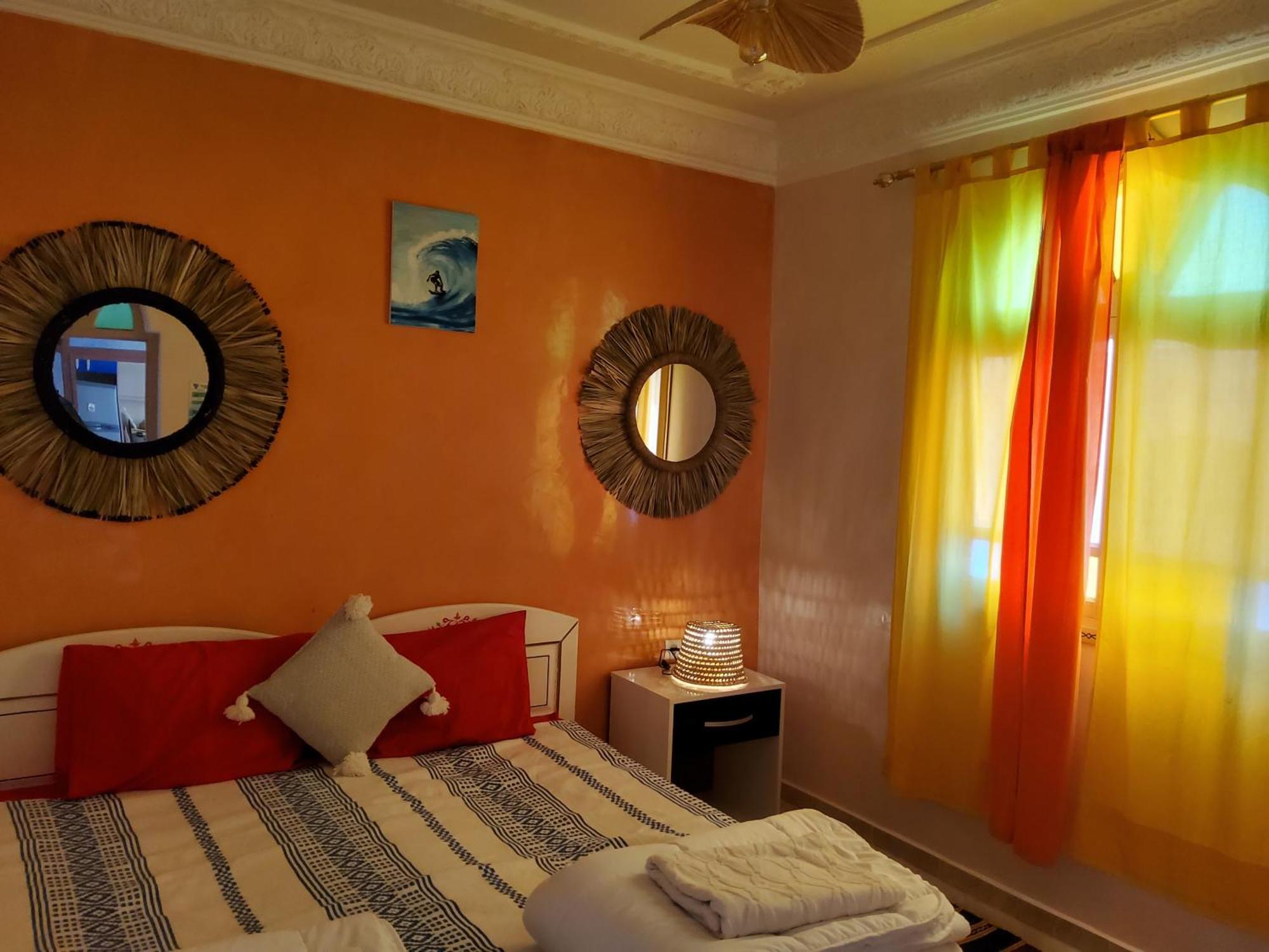 Surf & Salsa Guest House アガディール エクステリア 写真