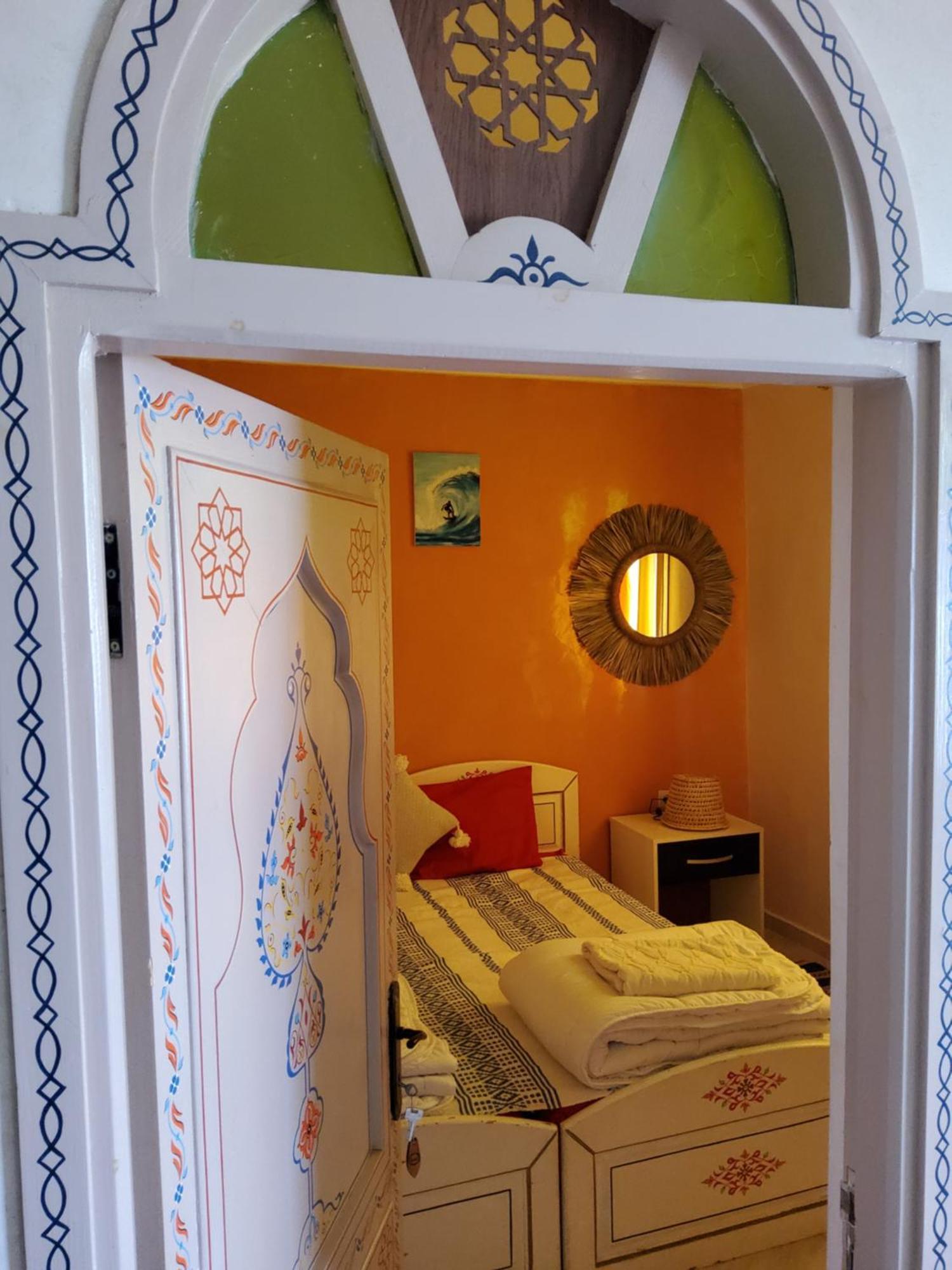 Surf & Salsa Guest House アガディール エクステリア 写真